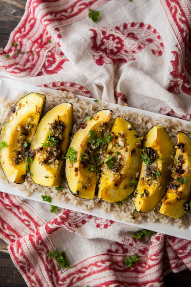 Honey-Jalapeño Roasted Acorn Squash