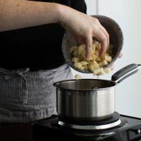 Making Pear Chutney